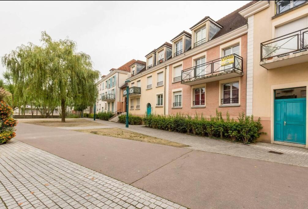 Apartment 3 Bedroomed Serris Val D'Europe Disneyland Paris Eksteriør bilde